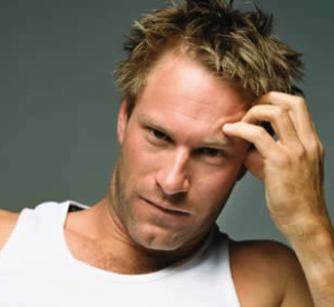 Aaron Eckhart Immagine image