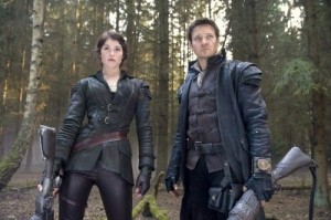 Hansel-and-Gretel-Witch-Hunters_jeremy-Renner_gemma-Arterton